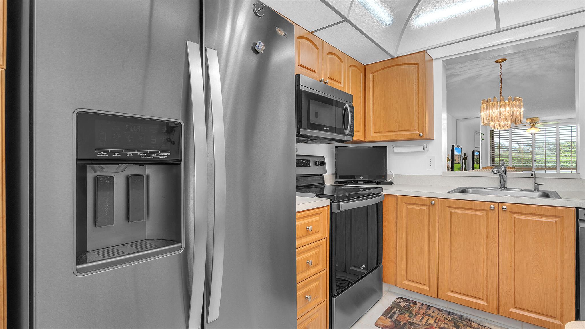 7145 Huntington Lane 106