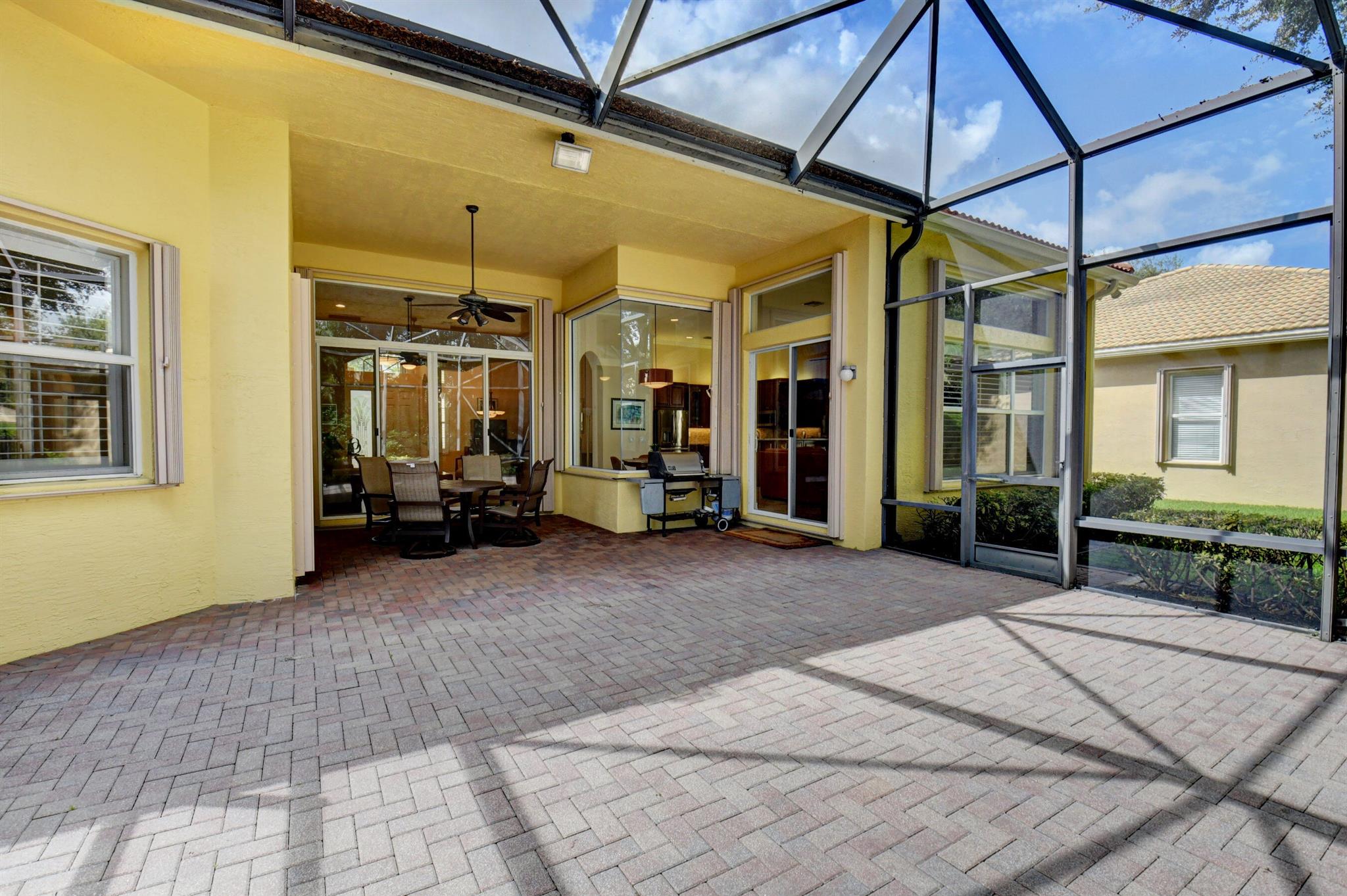 7047 Springville Cove