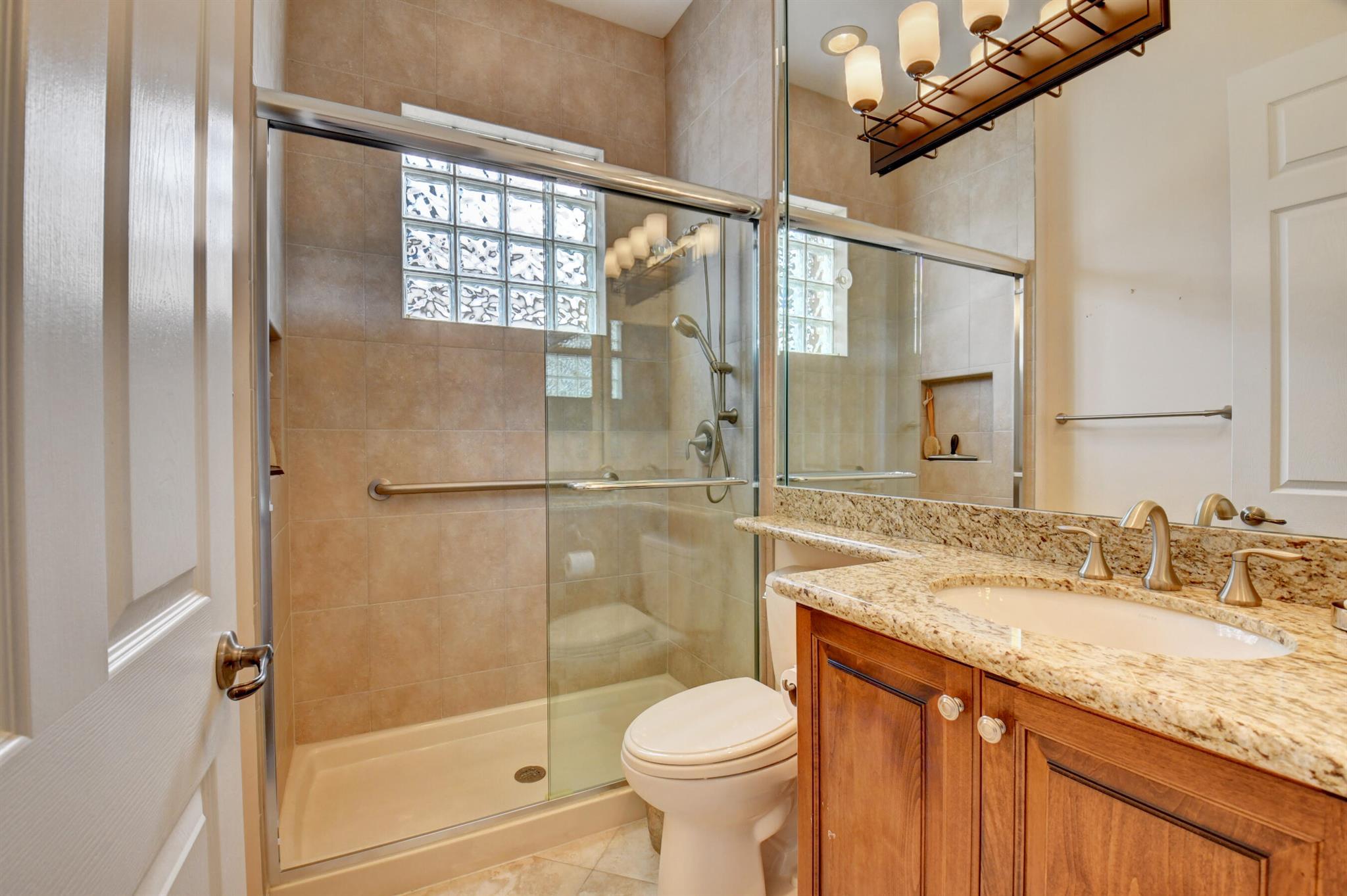 7047 Springville Cove