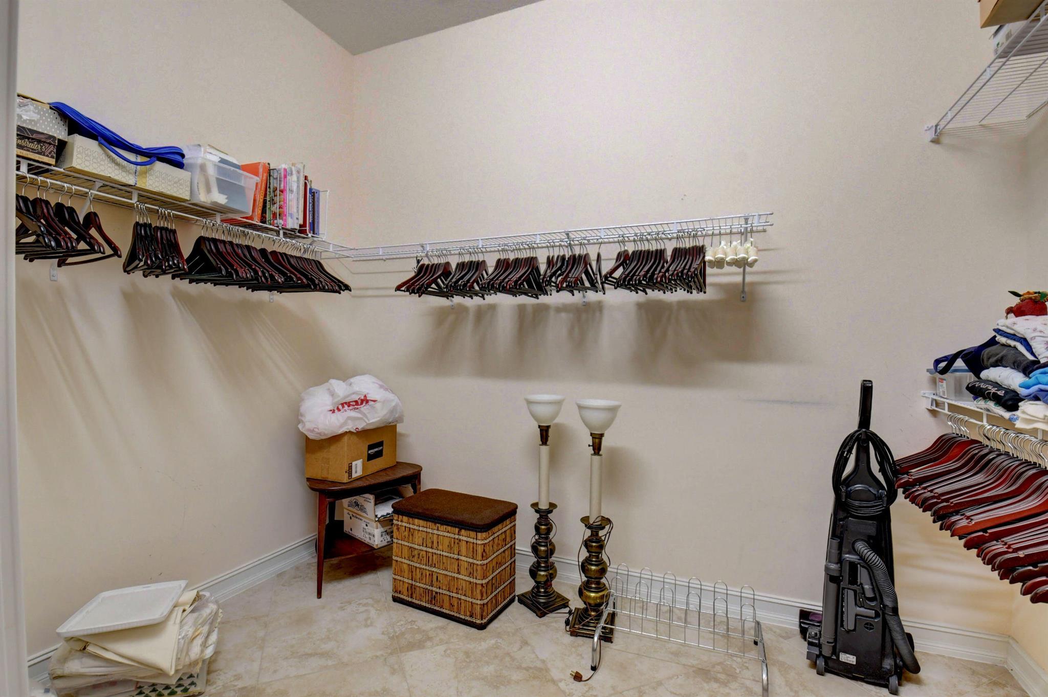 7047 Springville Cove