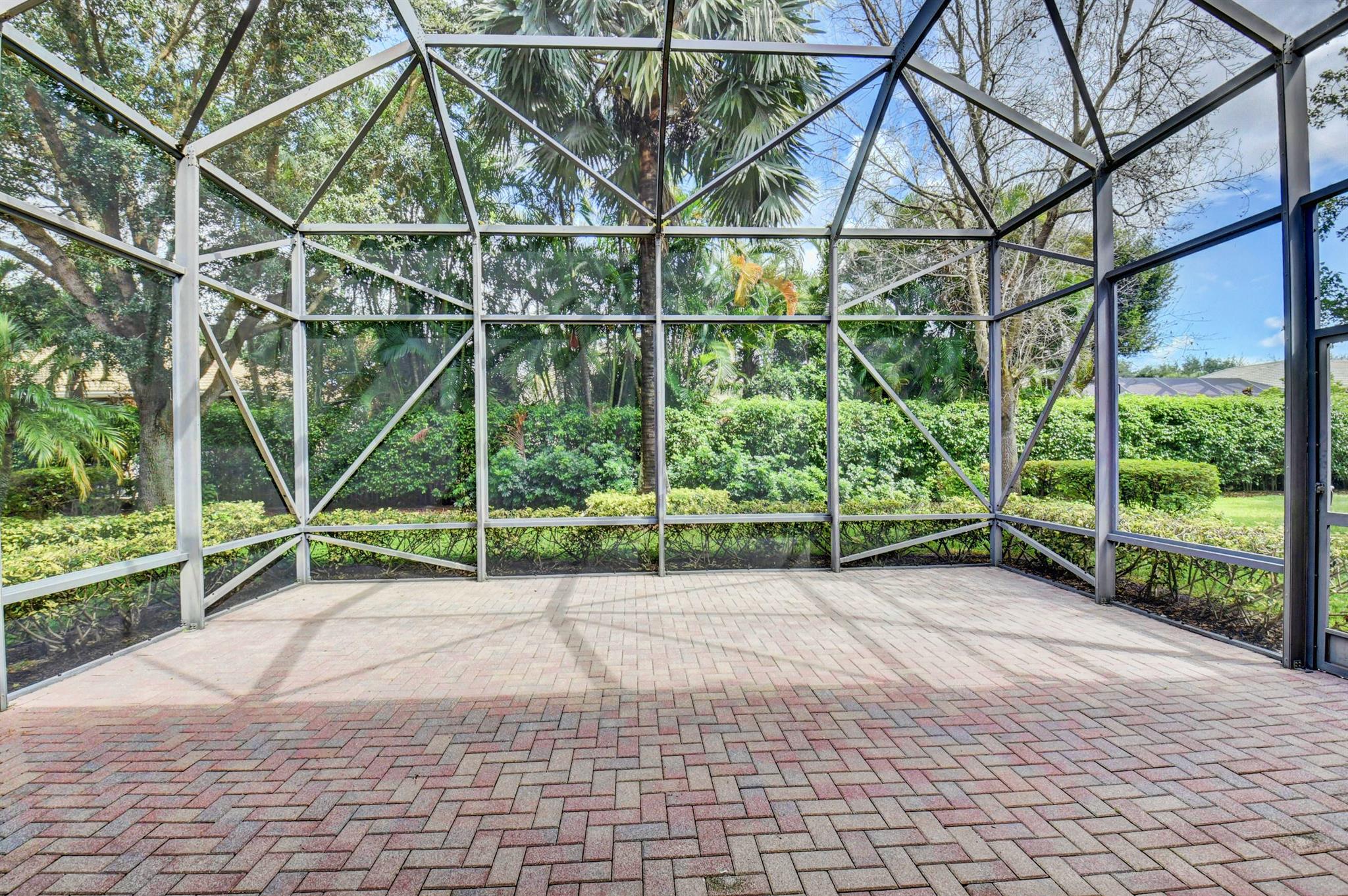 7047 Springville Cove