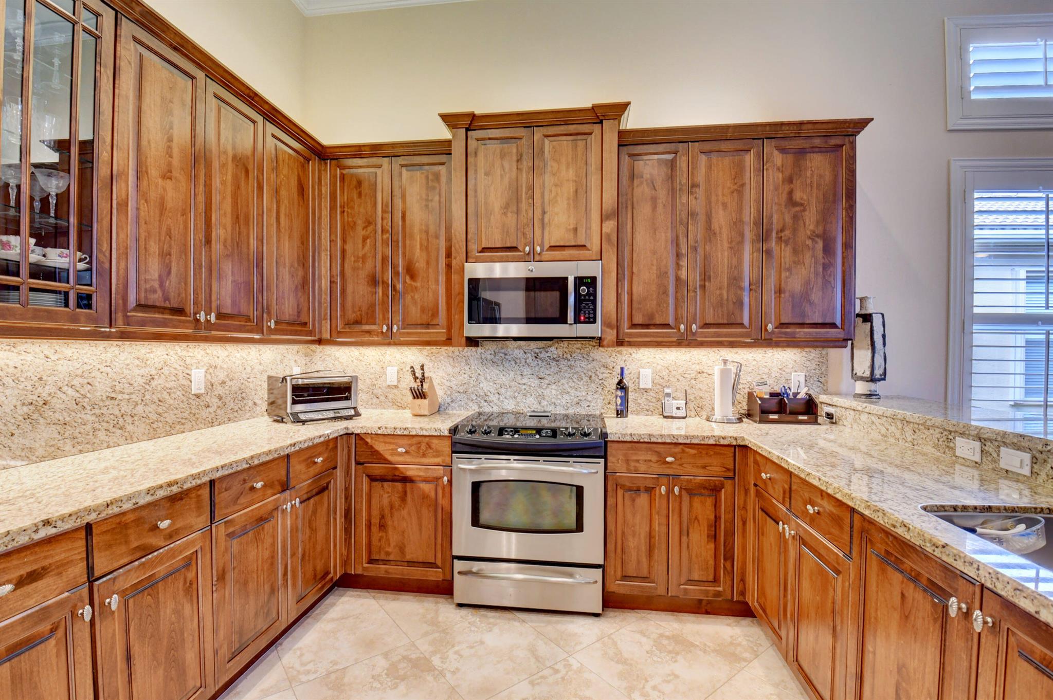7047 Springville Cove