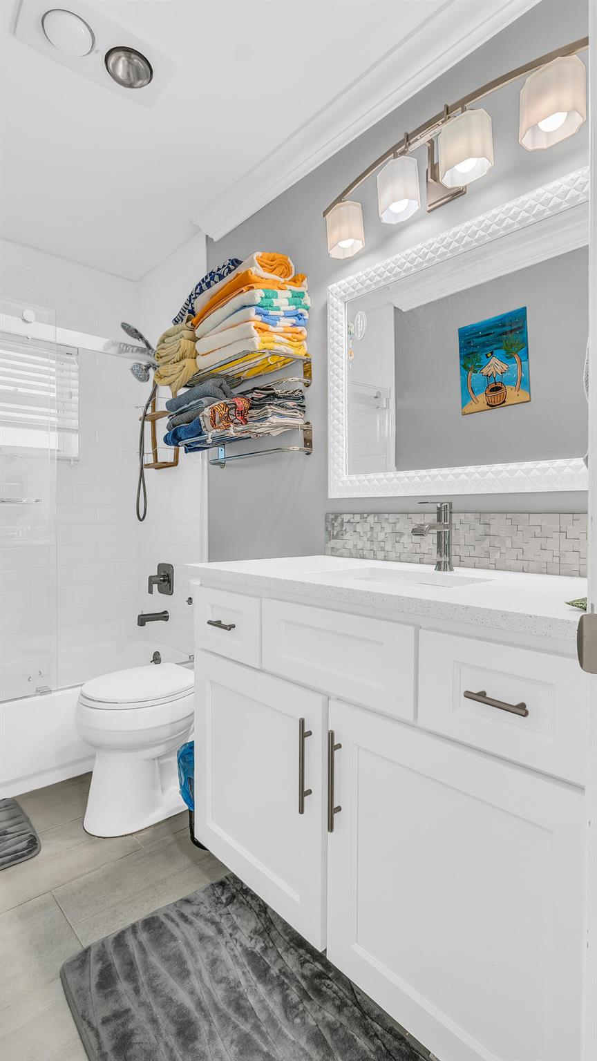 258 Cape Cod Circle B