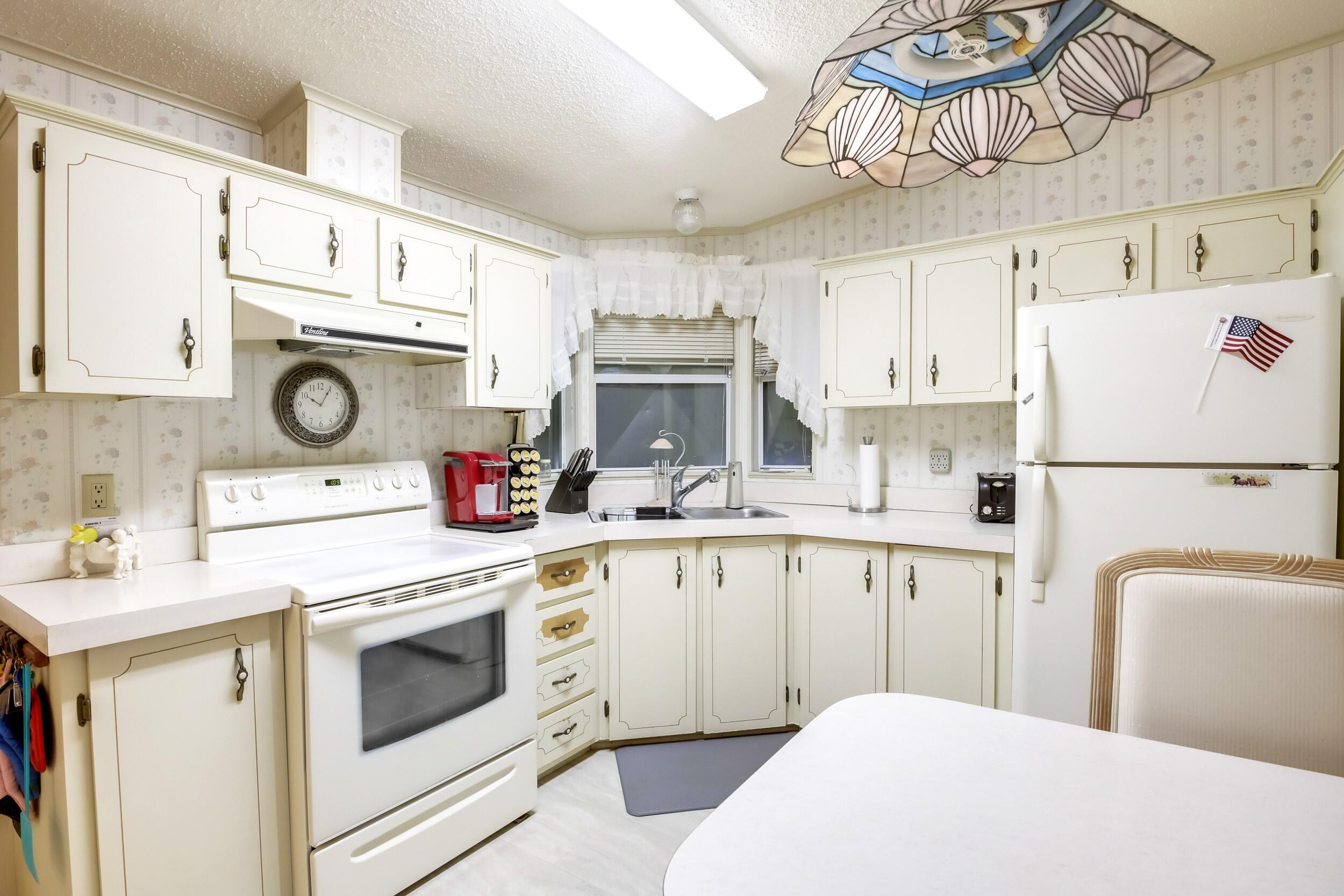 9201 Highpoint Drive