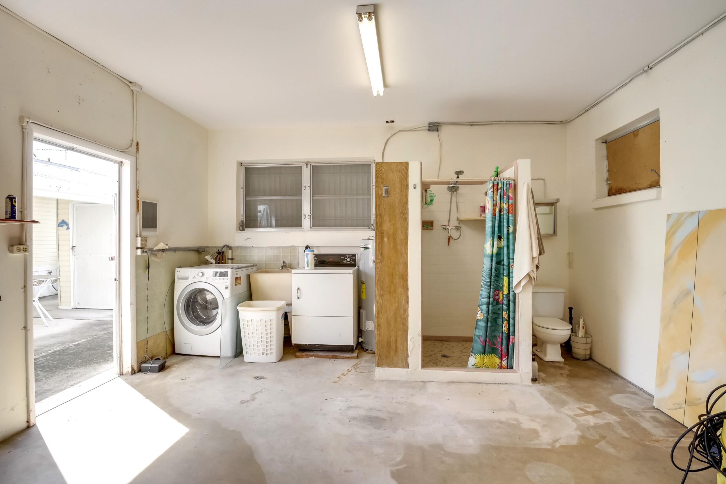 9201 Highpoint Drive