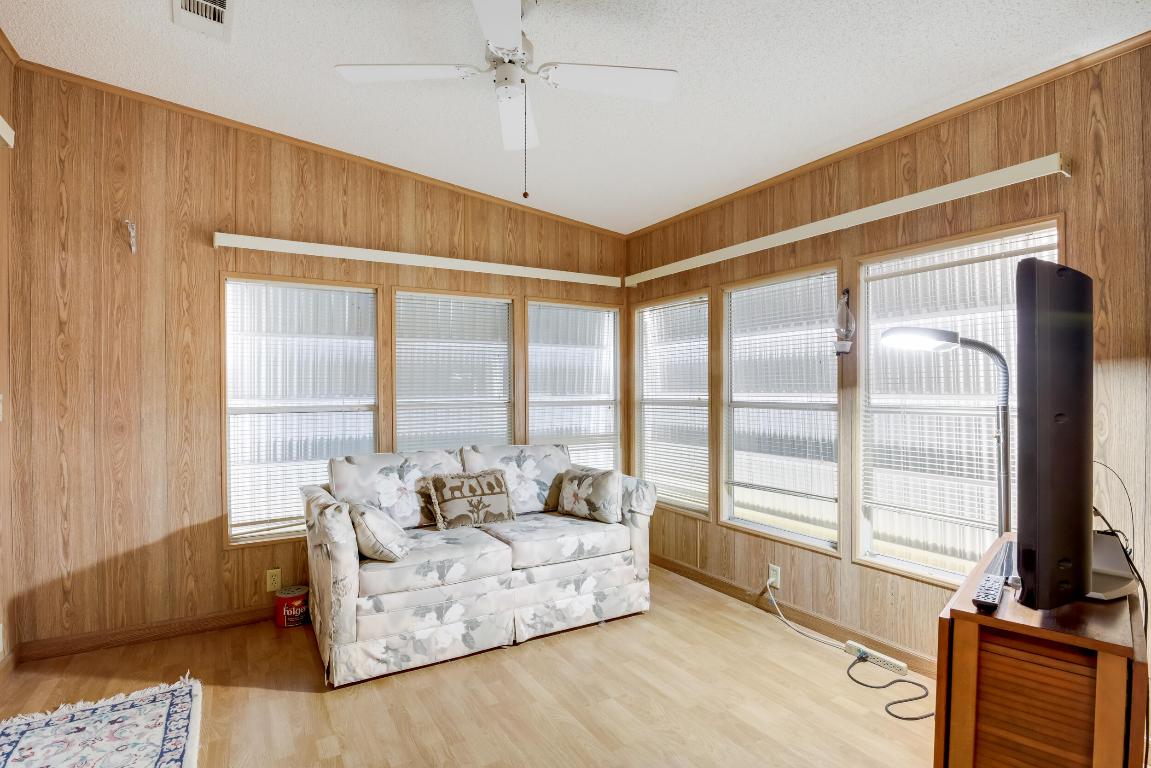 9201 Highpoint Drive