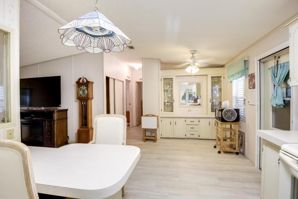 9201 Highpoint Drive