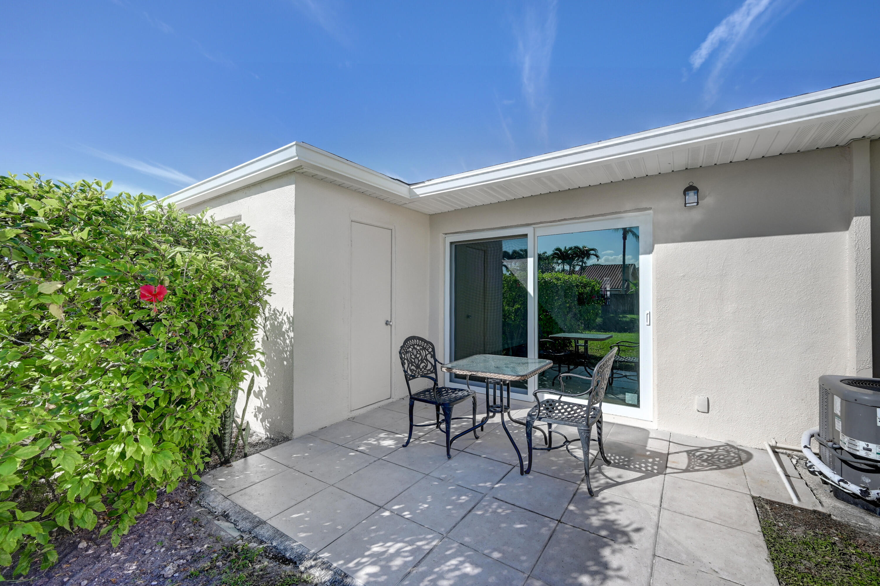 8916 Warwick Drive 4770