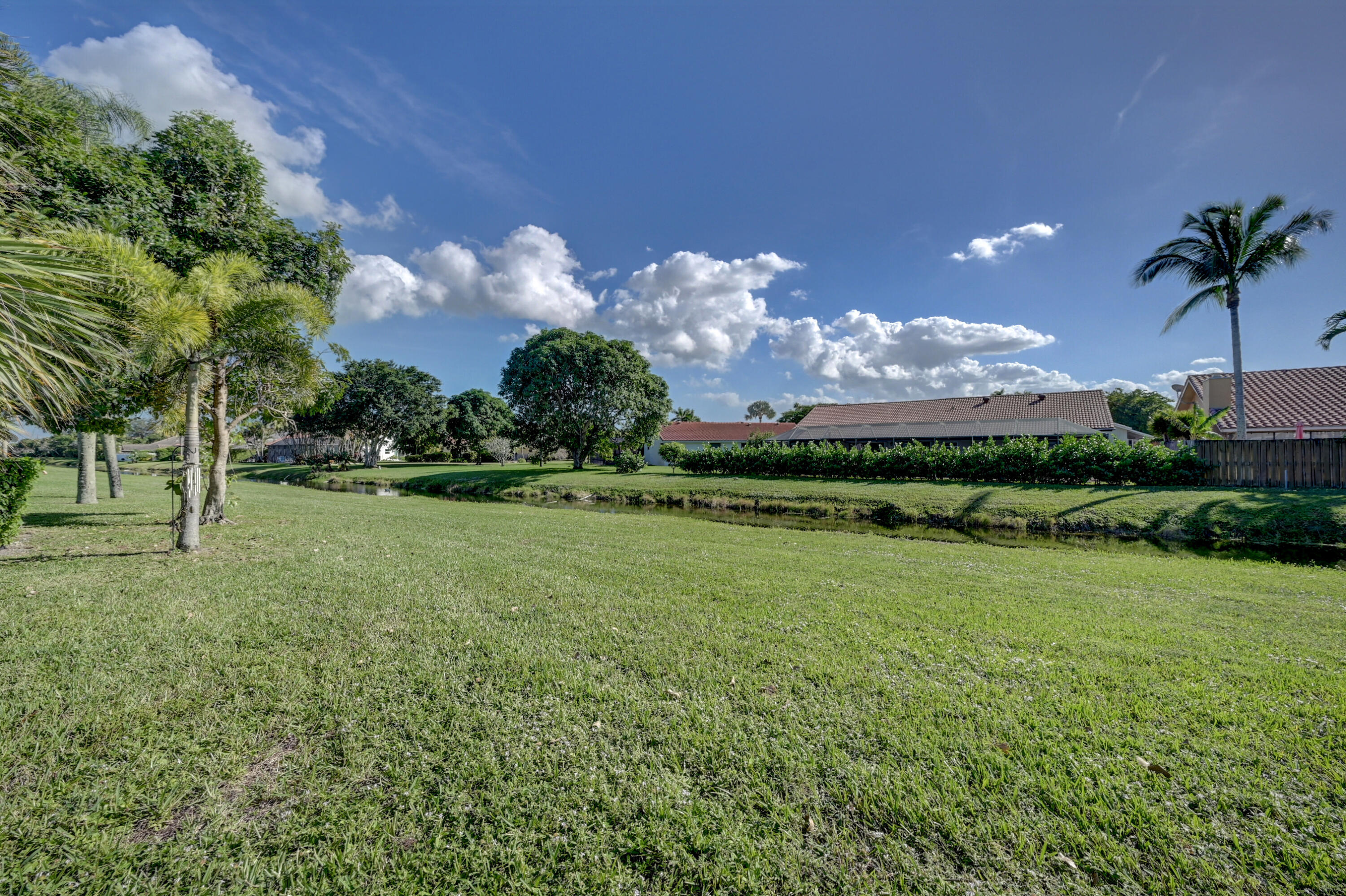 8916 Warwick Drive 4770