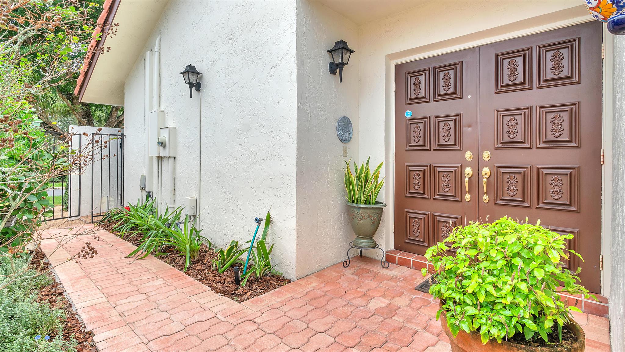 6813 Pradera Drive