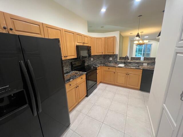 9511 N Crescent View Drive N