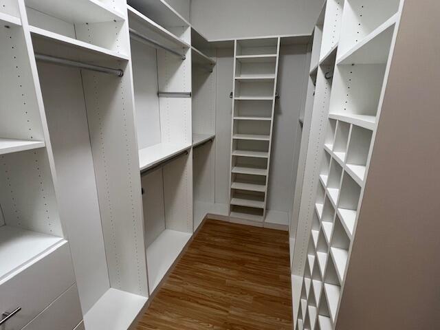 9511 N Crescent View Drive N