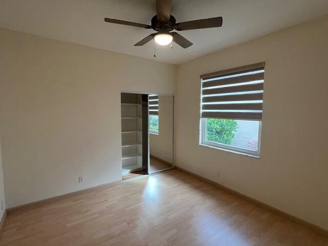 9511 N Crescent View Drive N