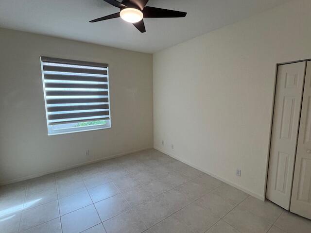 9511 N Crescent View Drive N