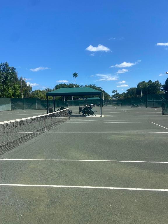 6515 Kensington Lane 104