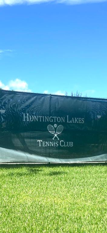 6515 Kensington Lane 104