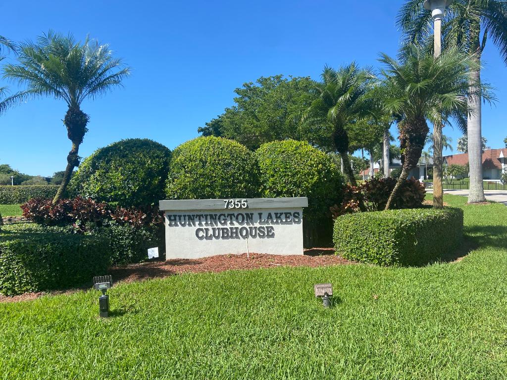 6515 Kensington Lane 104