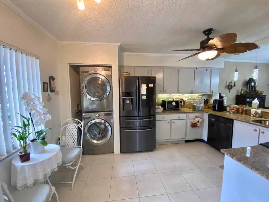 6515 Kensington Lane 104