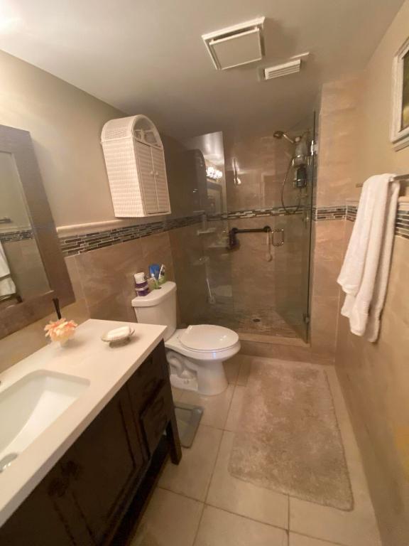 6515 Kensington Lane 104