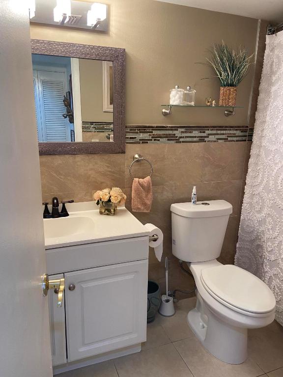 6515 Kensington Lane 104