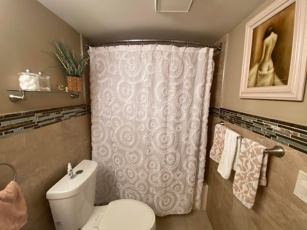 6515 Kensington Lane 104