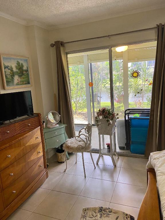 6515 Kensington Lane 104