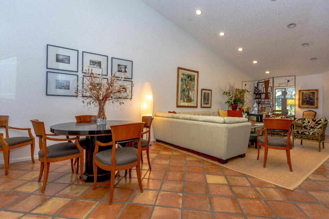 6692 Versailles Court