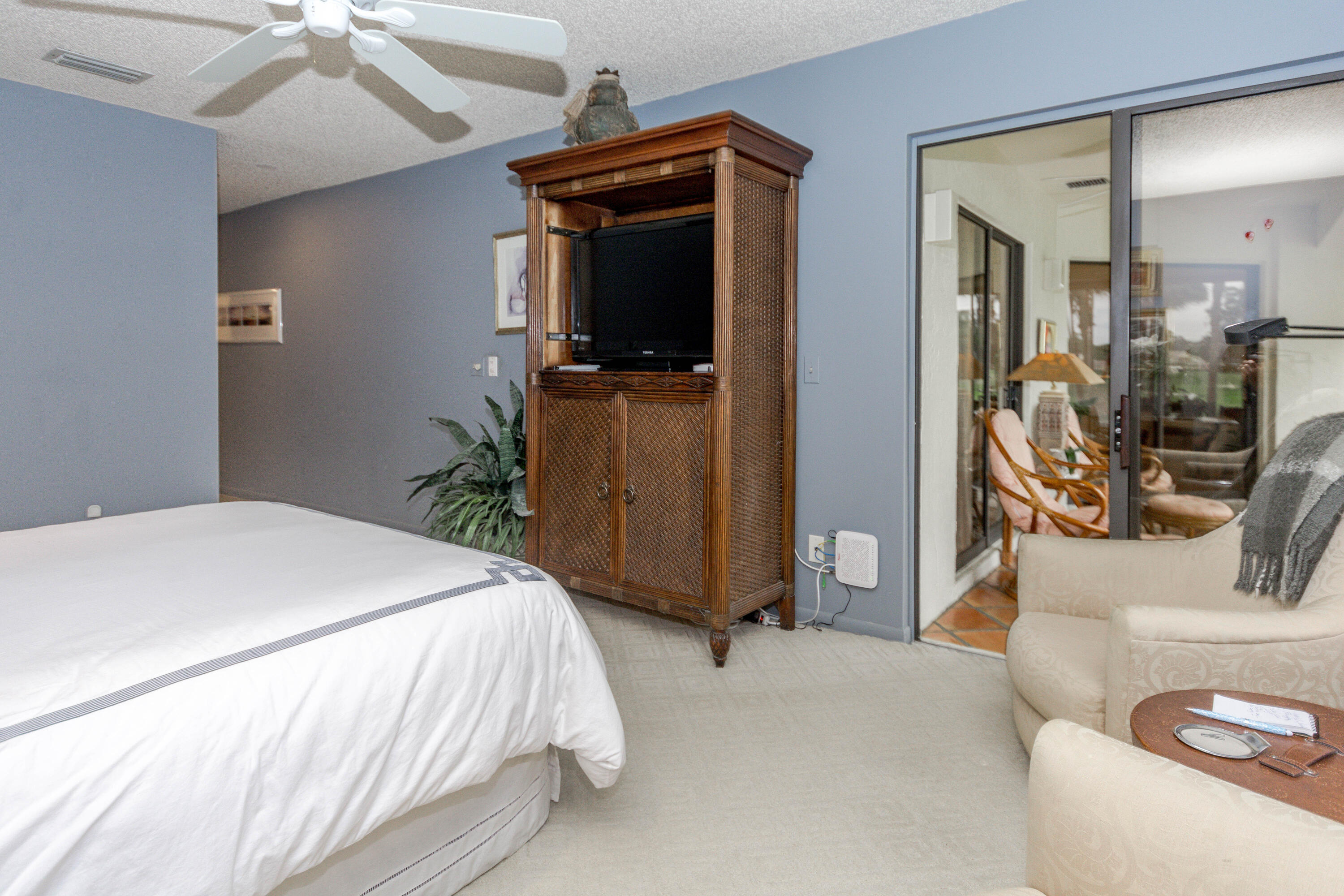 6692 Versailles Court