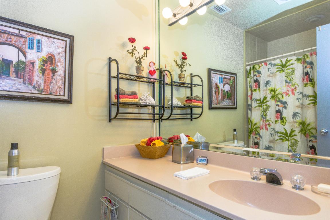 6692 Versailles Court