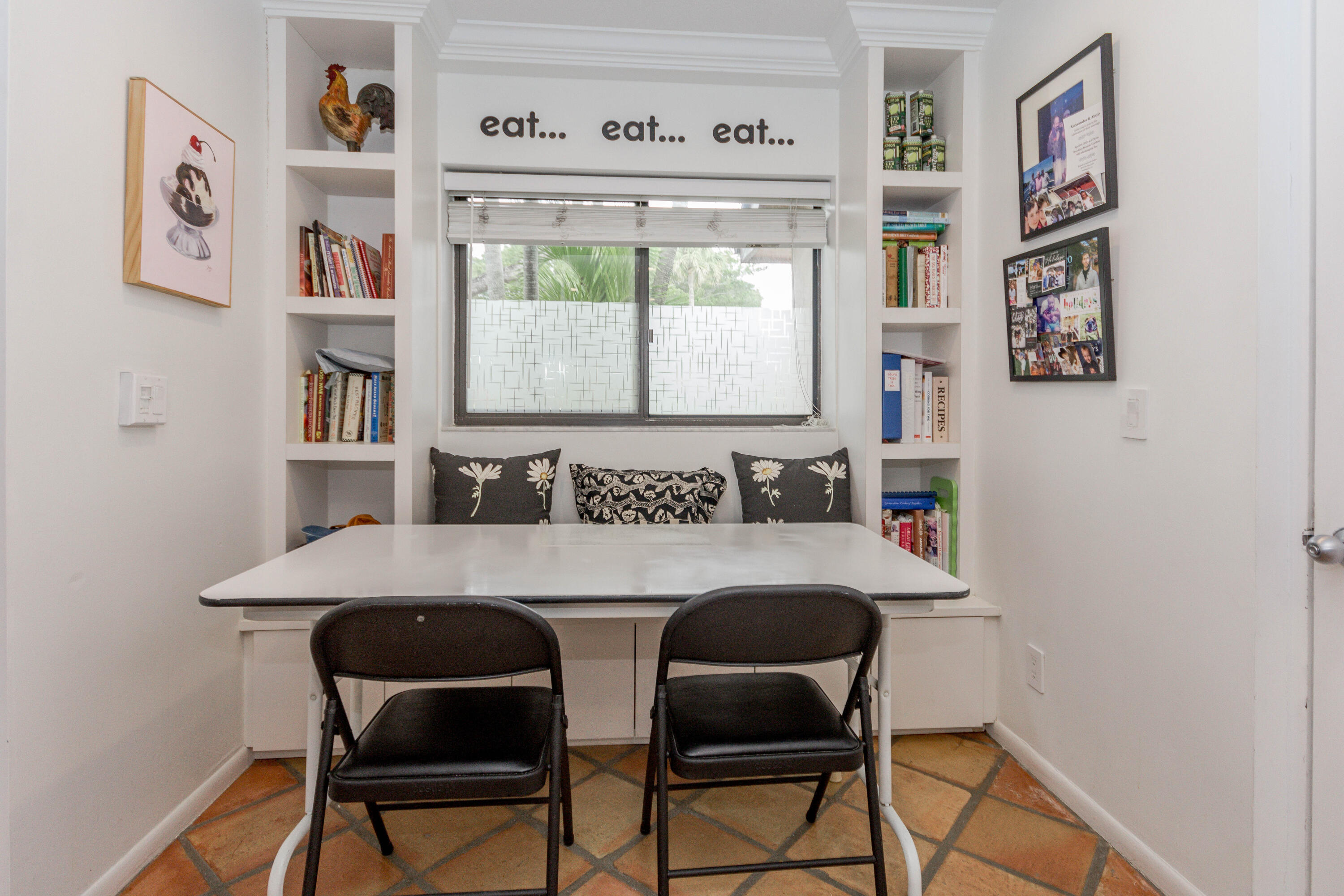 6692 Versailles Court