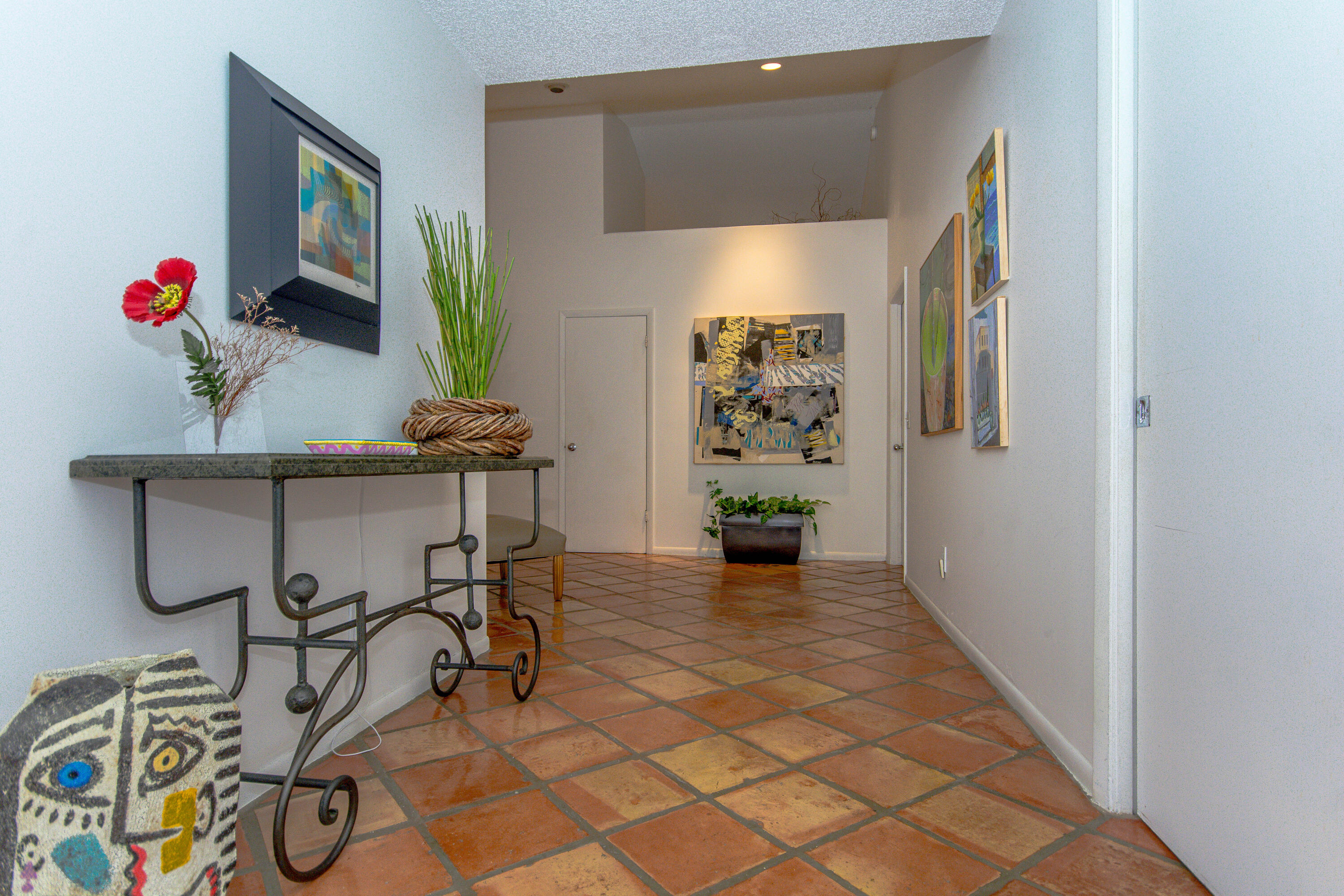 6692 Versailles Court