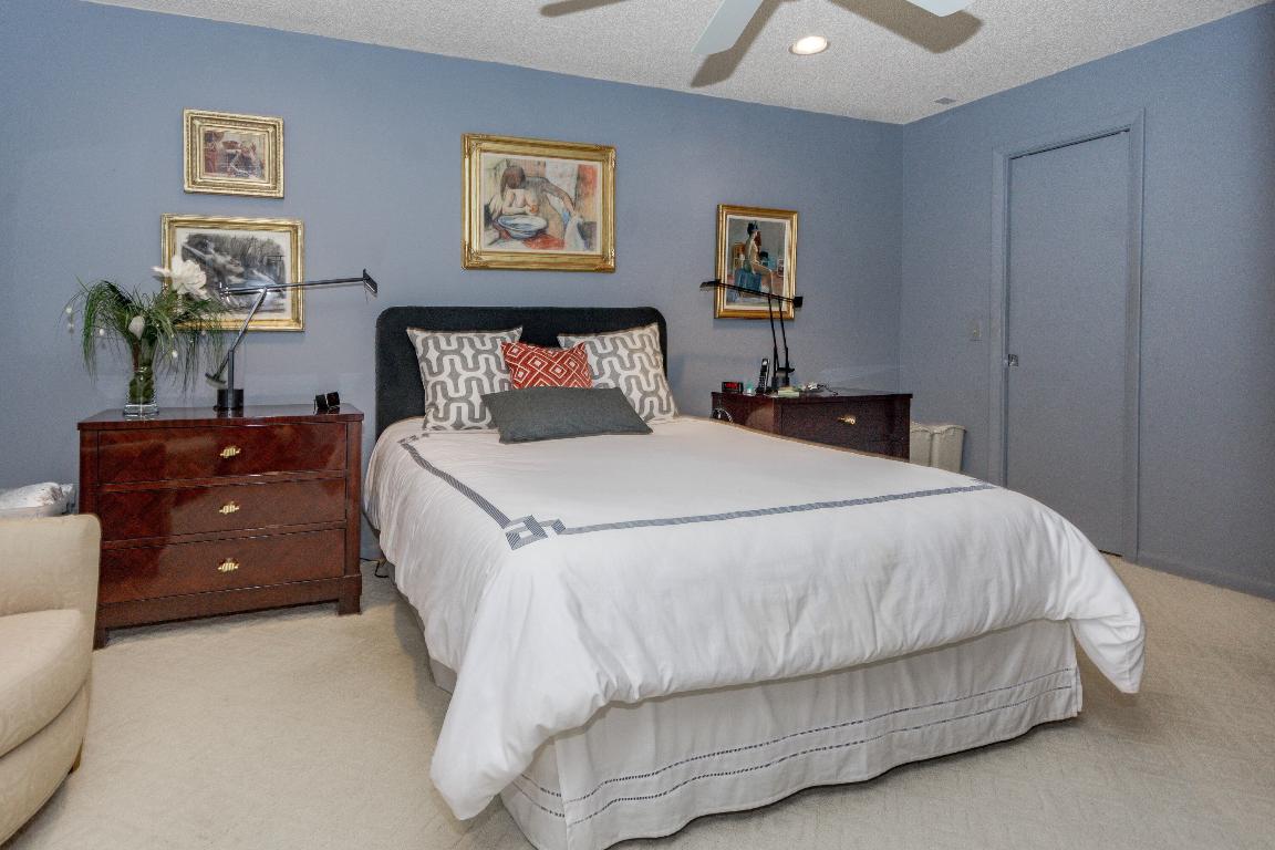 6692 Versailles Court