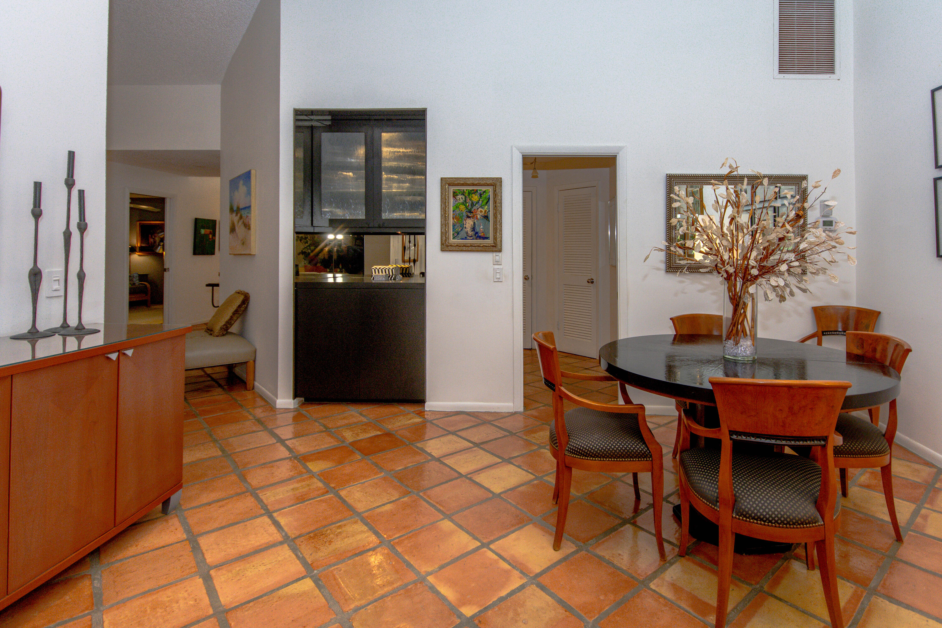 6692 Versailles Court