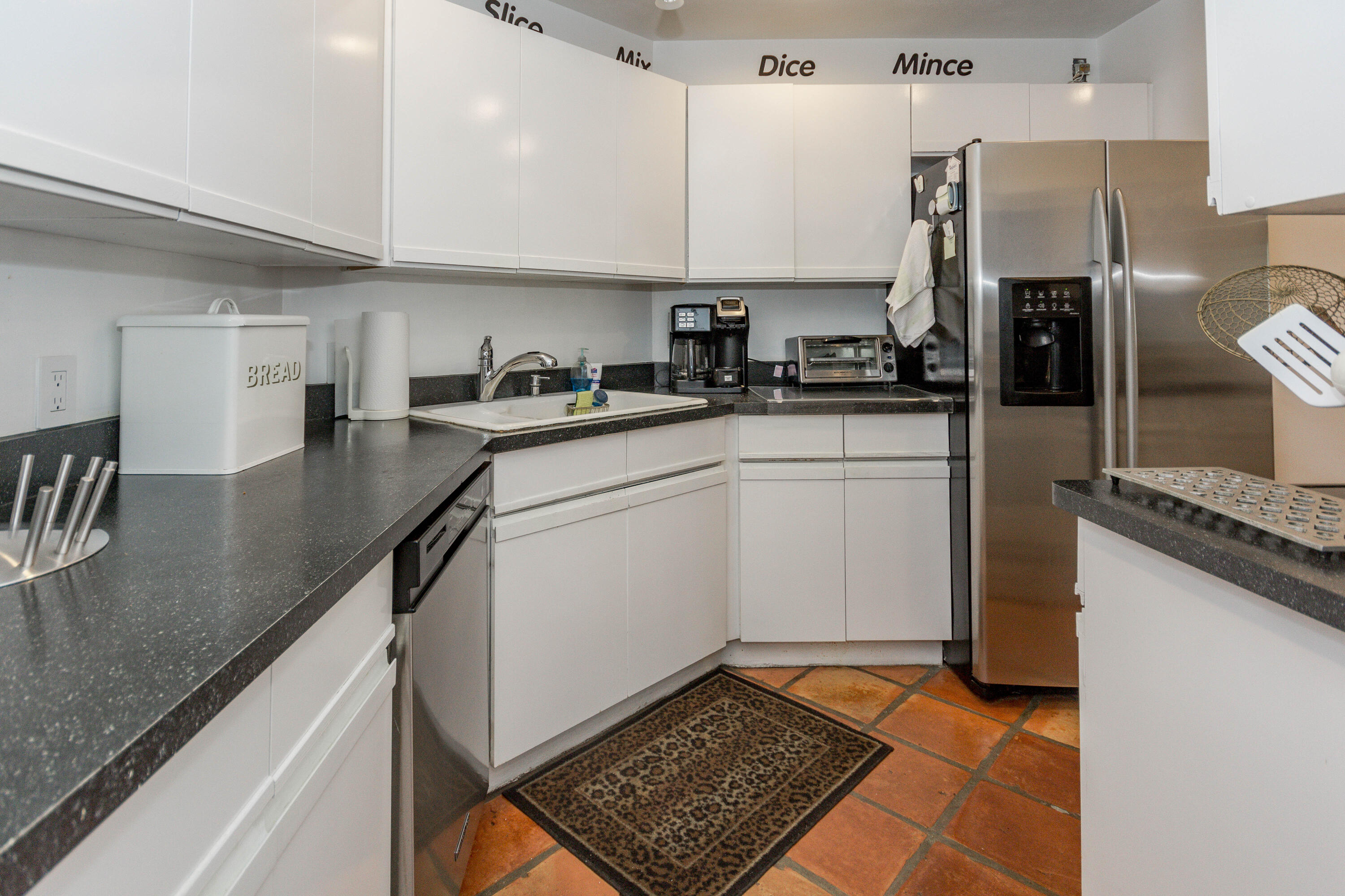 6692 Versailles Court