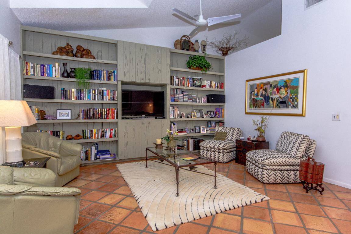 6692 Versailles Court