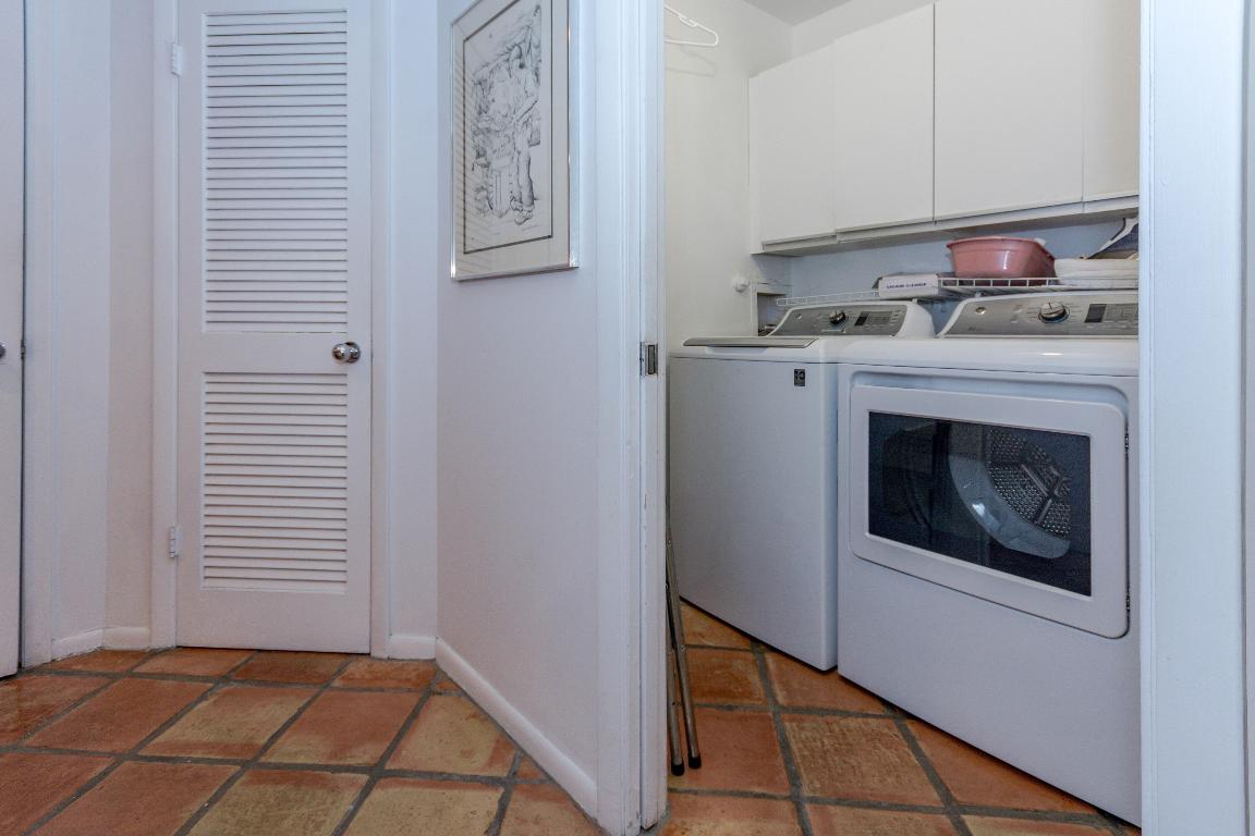 6692 Versailles Court