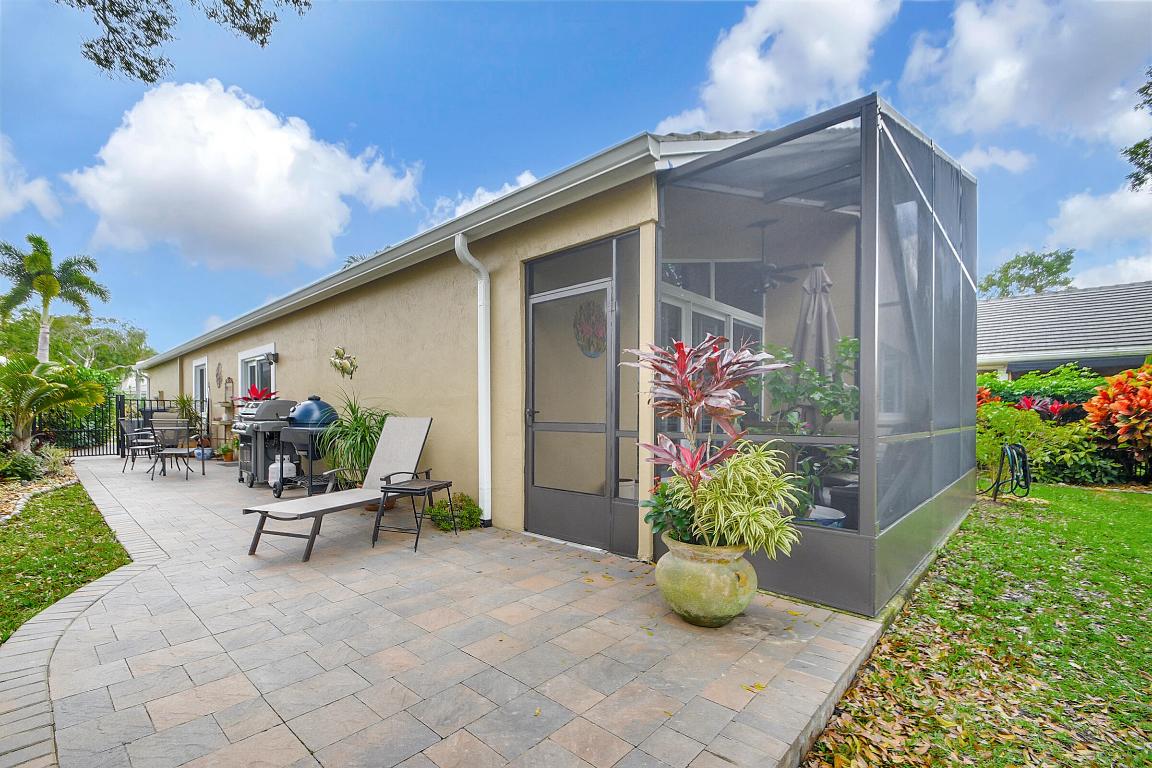 6105 Beaconwood Road