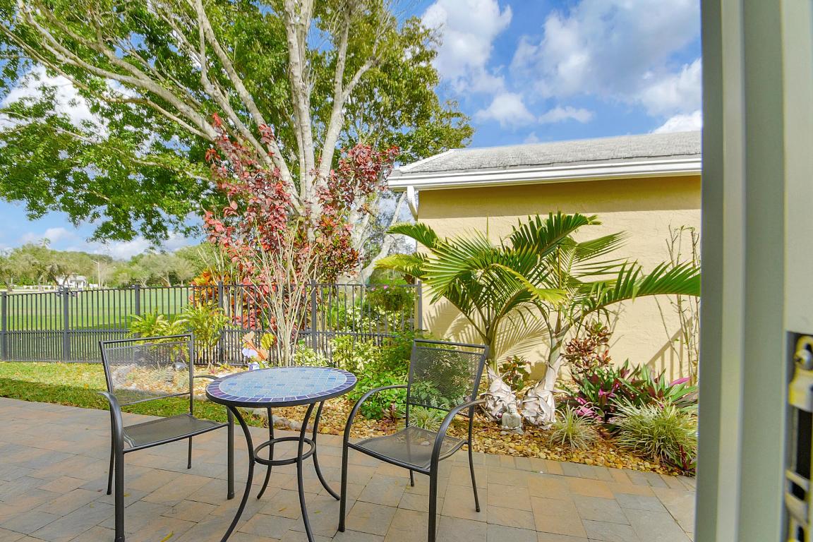 6105 Beaconwood Road