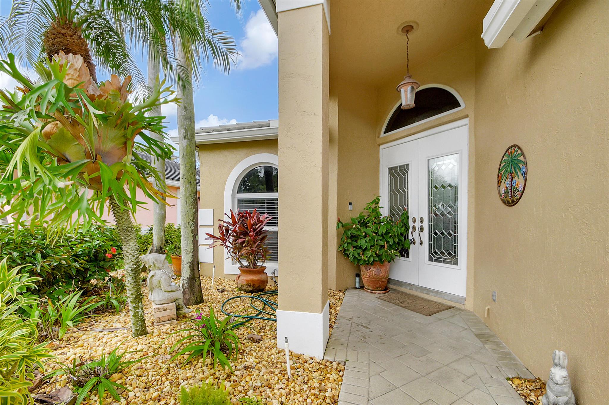 6105 Beaconwood Road