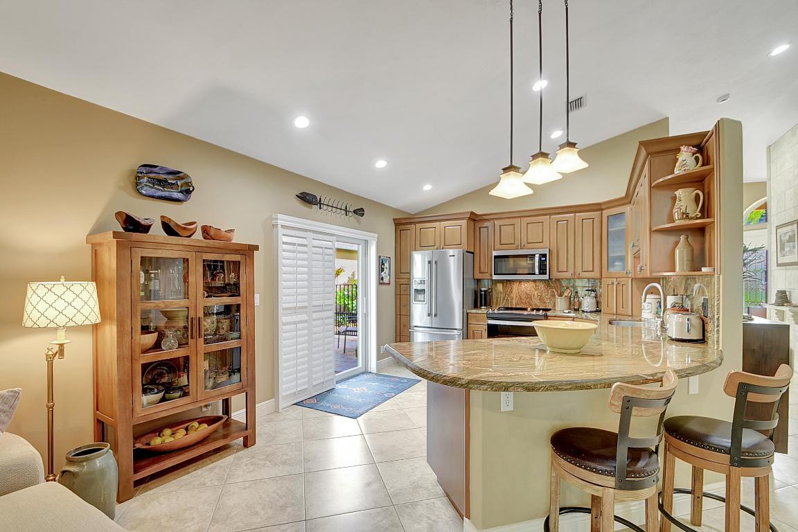 6105 Beaconwood Road