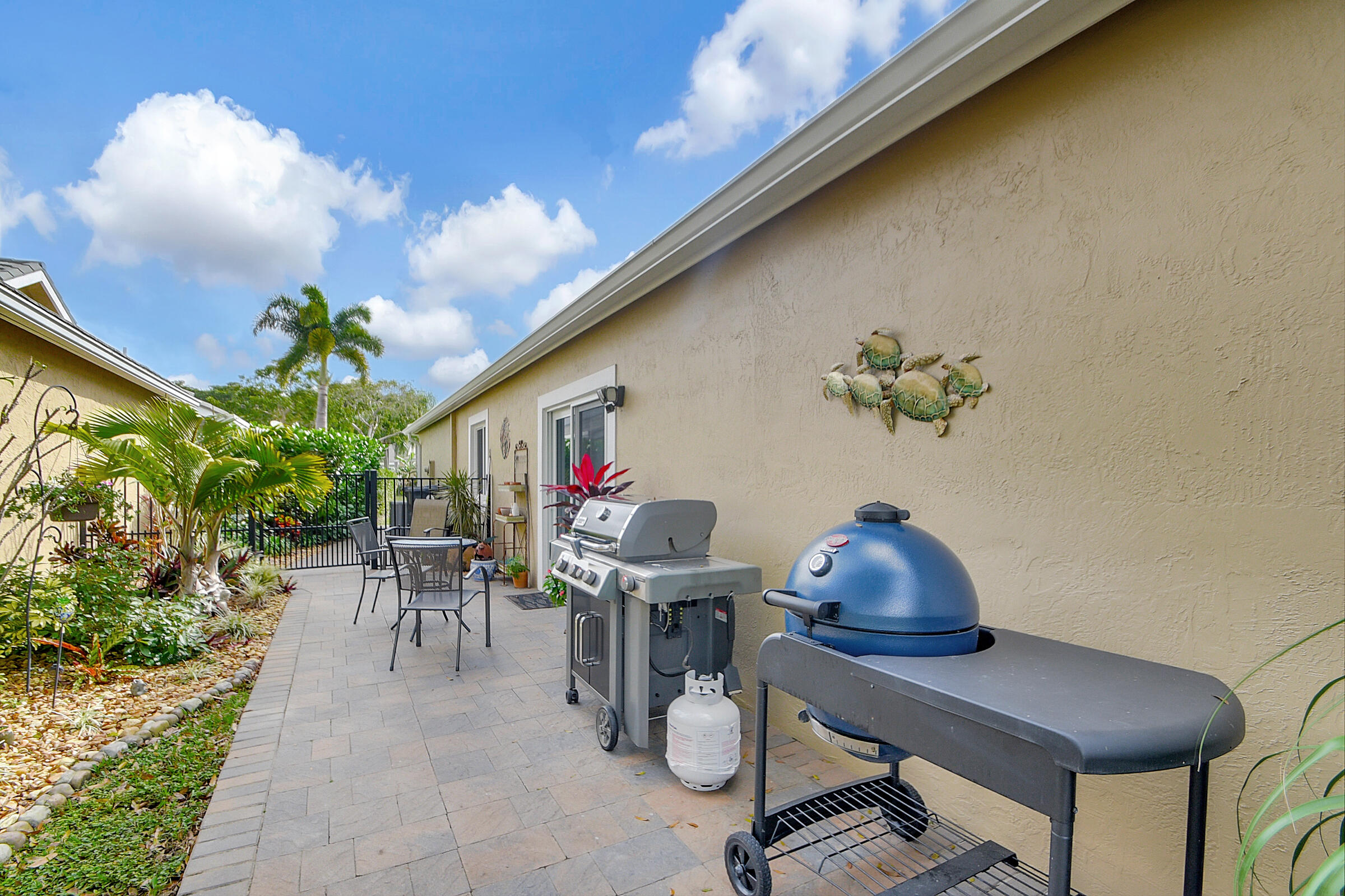 6105 Beaconwood Road