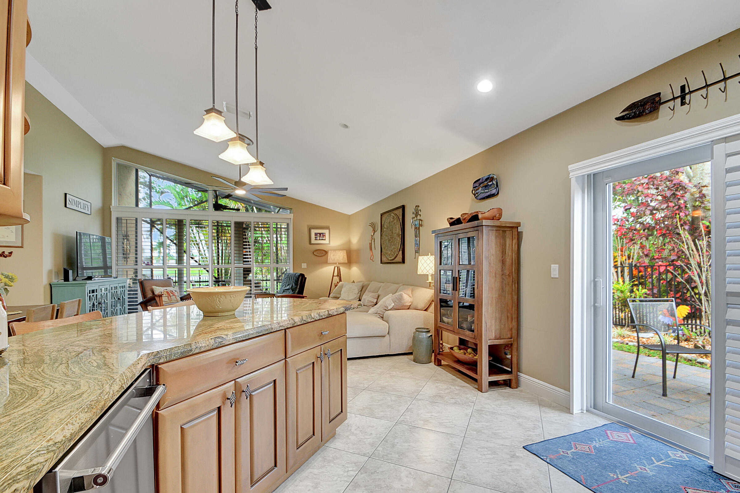 6105 Beaconwood Road