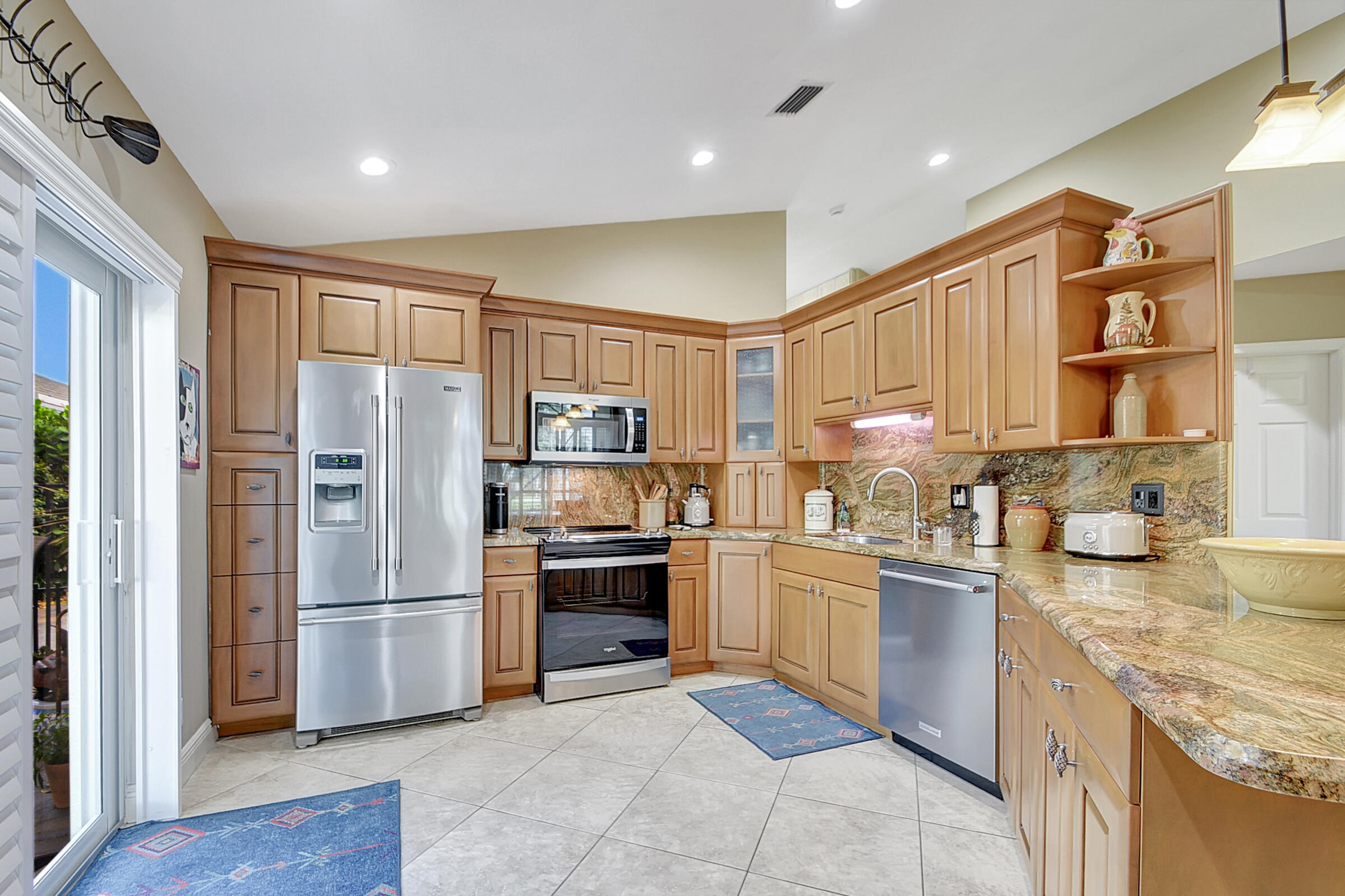 6105 Beaconwood Road