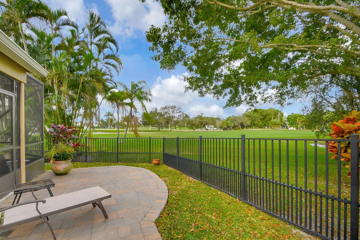 6105 Beaconwood Road