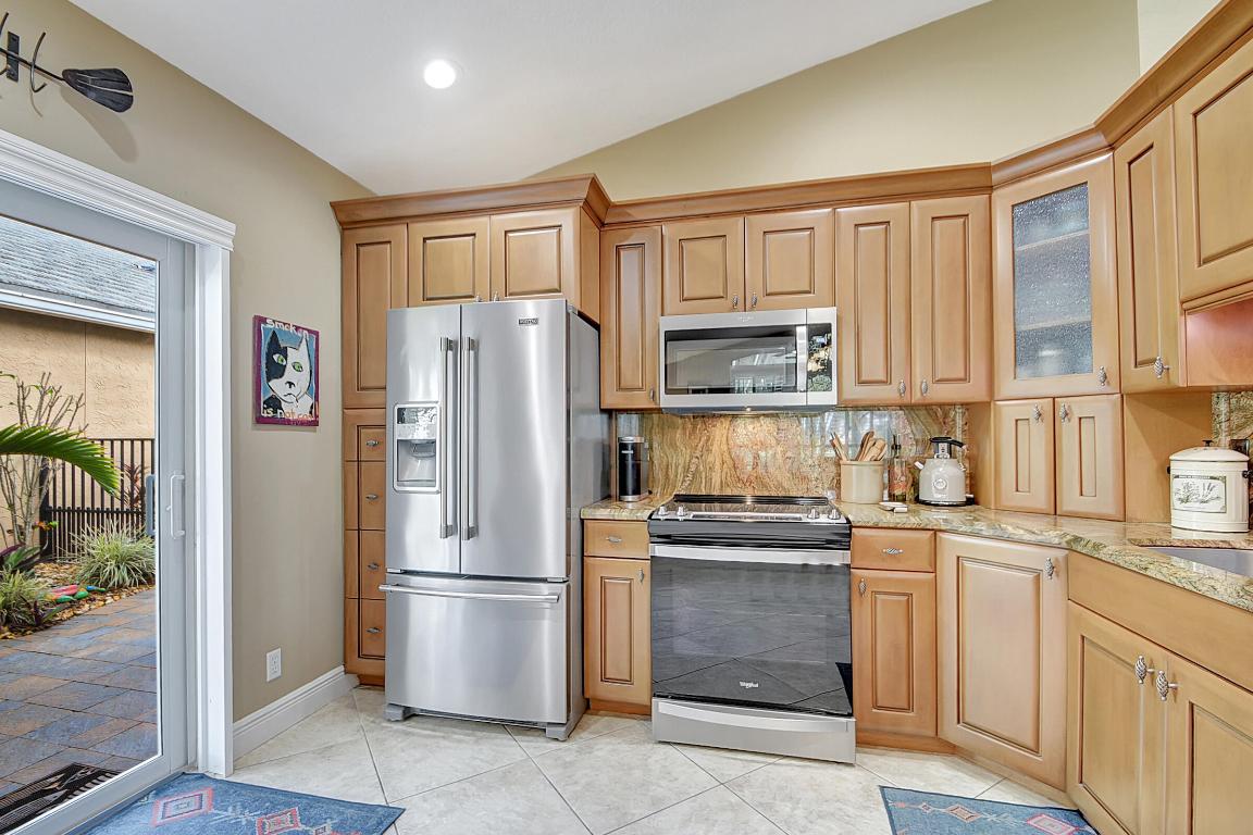 6105 Beaconwood Road