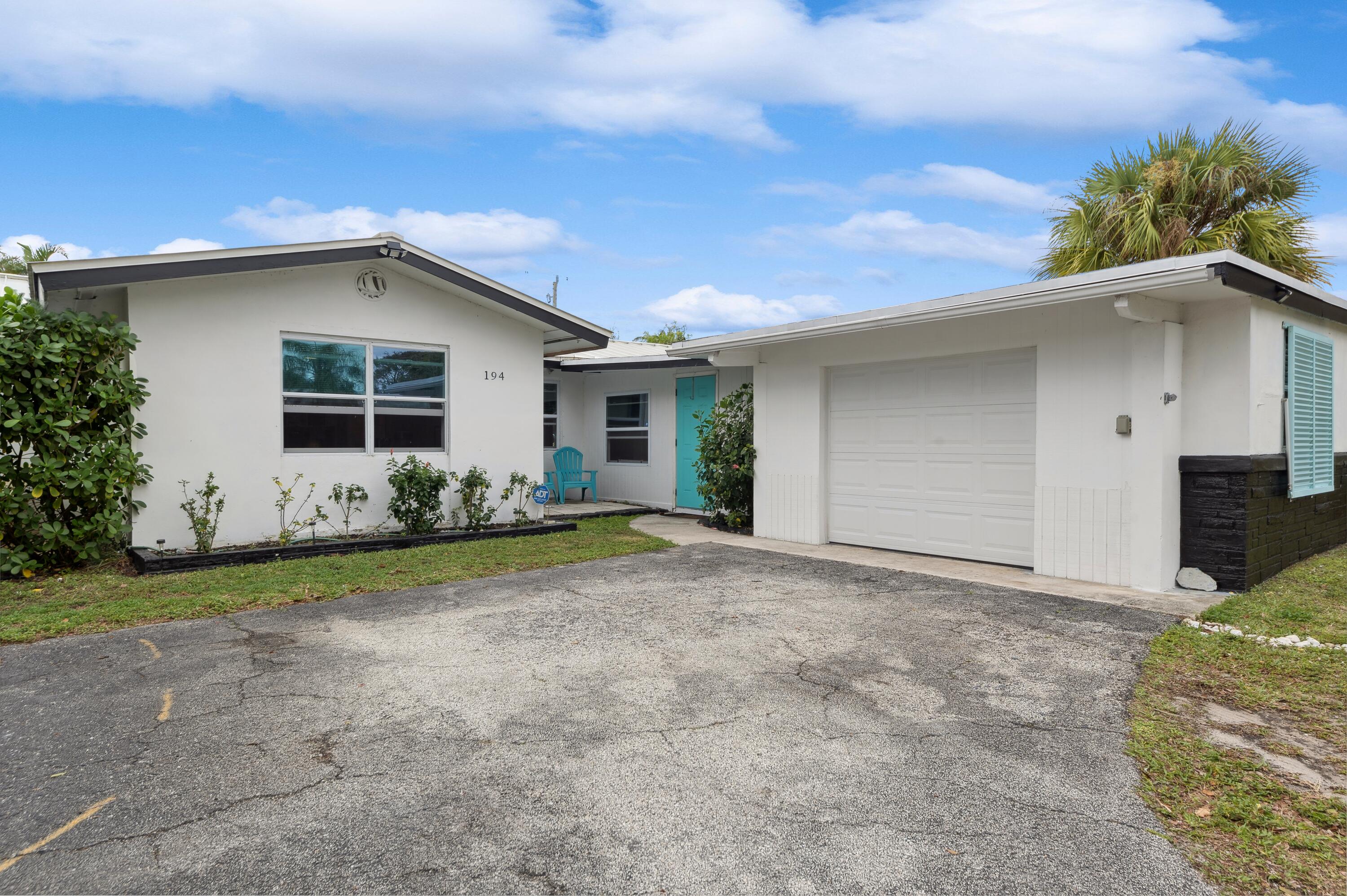 194 SE 27th Avenue