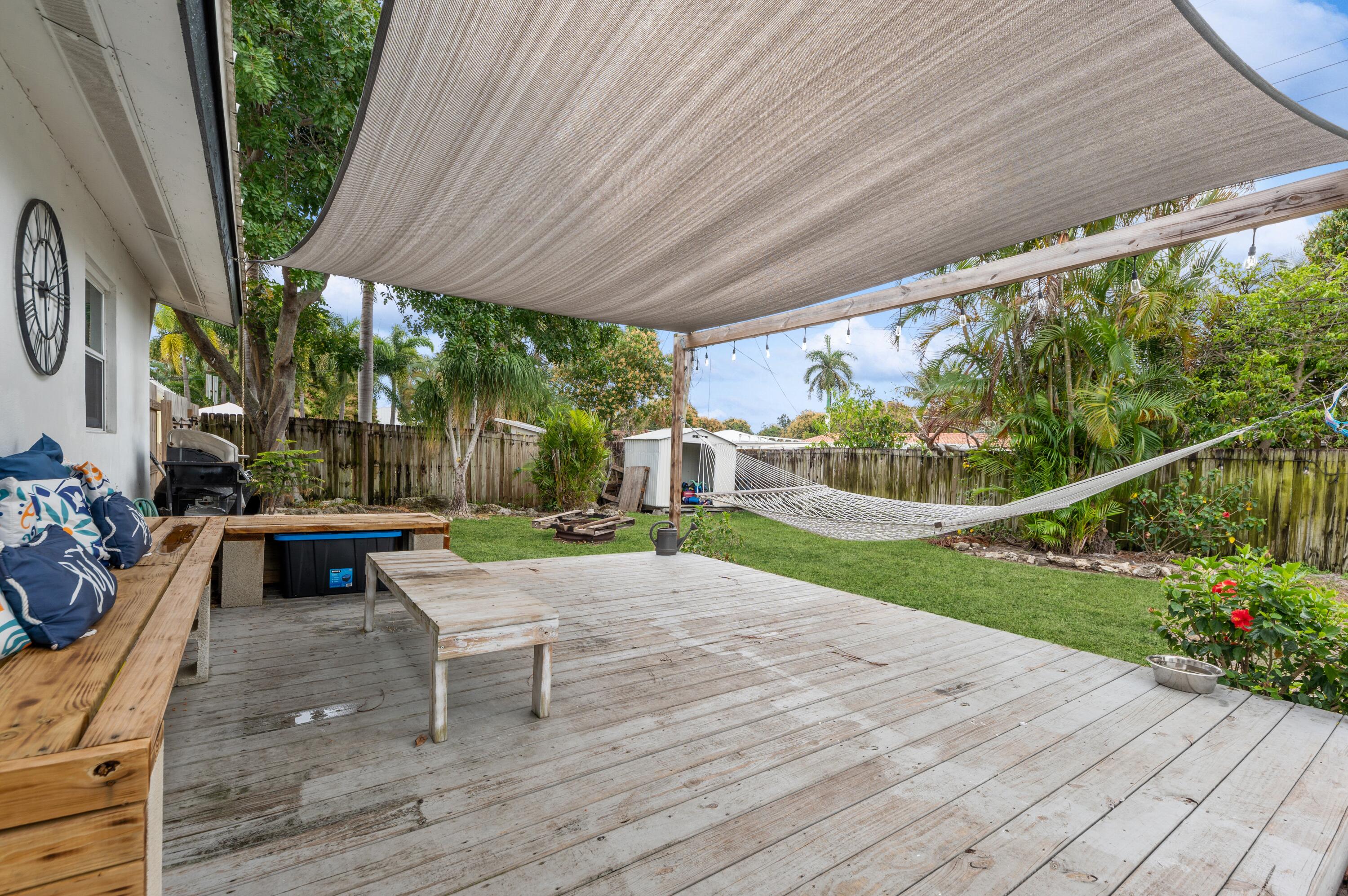 194 SE 27th Avenue