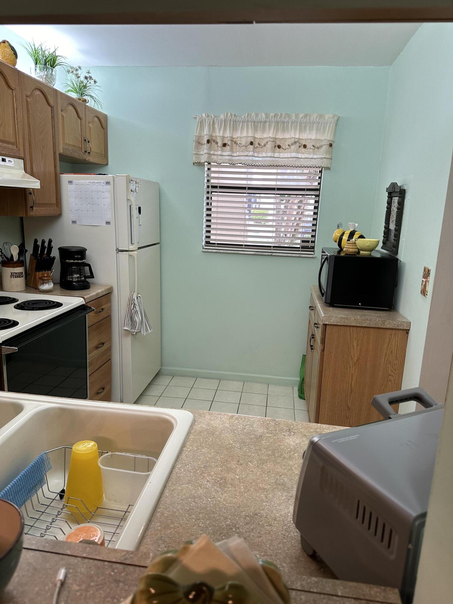 7190 Golf Colony Court 101