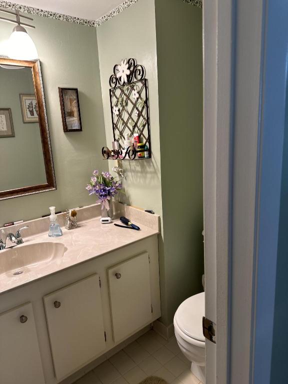 7190 Golf Colony Court 101