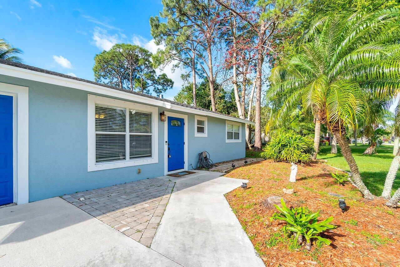7456 Cocoanut Drive